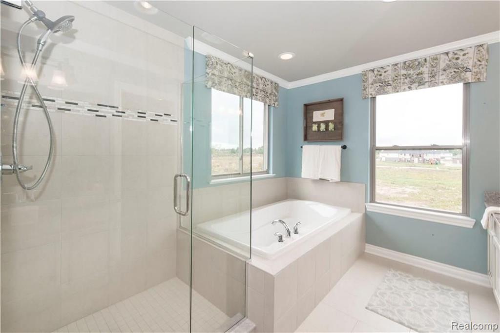 829 Balsam Circle Rochester Hills, MI 48307 - Photo 33 of 39