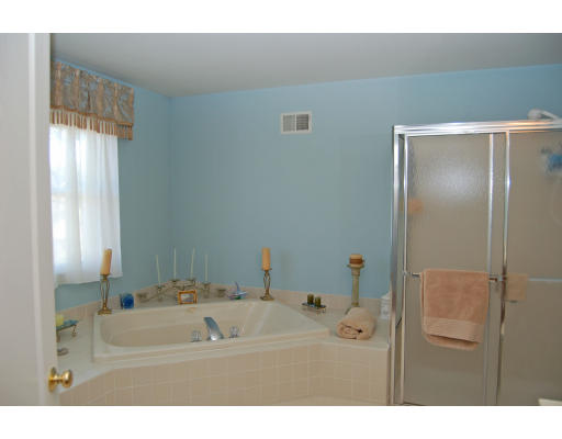 14 Hancock Road Franklin, MA 02038 - Photo 14 of 29 Gallery Image 14