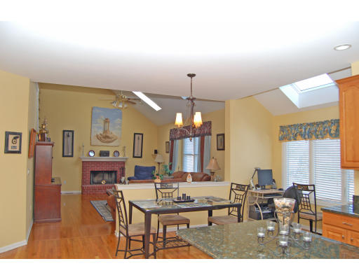 14 Hancock Road Franklin, MA 02038 - Photo 2 of 29 Gallery Image 2