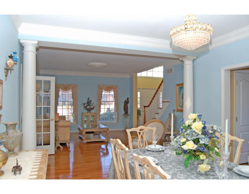 14 Hancock Road Franklin, MA 02038 - Photo 5 of 29 Gallery Image 5