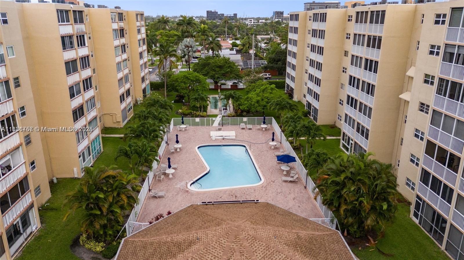 620 Northeast 12th Avenue, Unit 102 Hallandale Beach, FL 33009 - Photo 22 of 23 front view of a building
