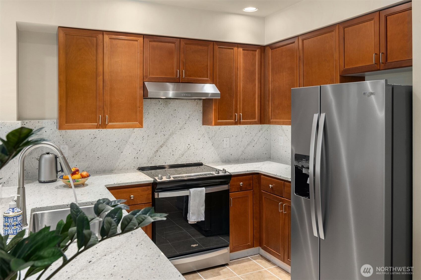 11004 Northeast 11th Street, Unit 404 Bellevue, WA 98004 - Photo 8 of 14