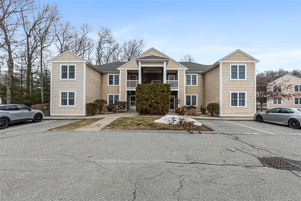 $335,000 | 70 Turner Street, Unit D2, Warwick, RI 02886