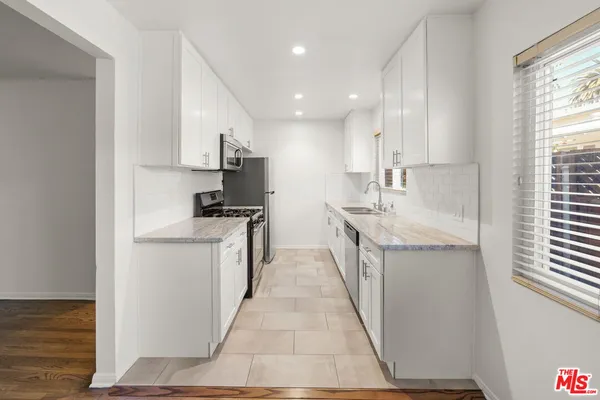 $3,064 | 1517 Harvard Street, Unit 3, Santa Monica, CA 90404