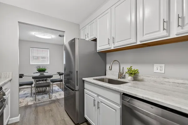 $2,495 | 3 Louisburg Square, Unit 1, Nashua, NH 03060