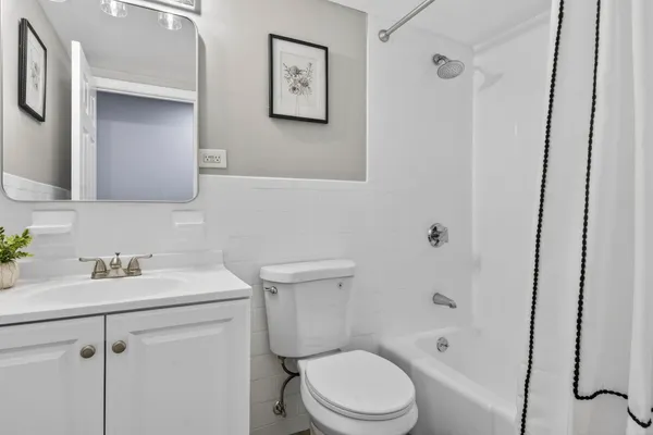 $2,495 | 3 Louisburg Square, Unit 1, Nashua, NH 03060