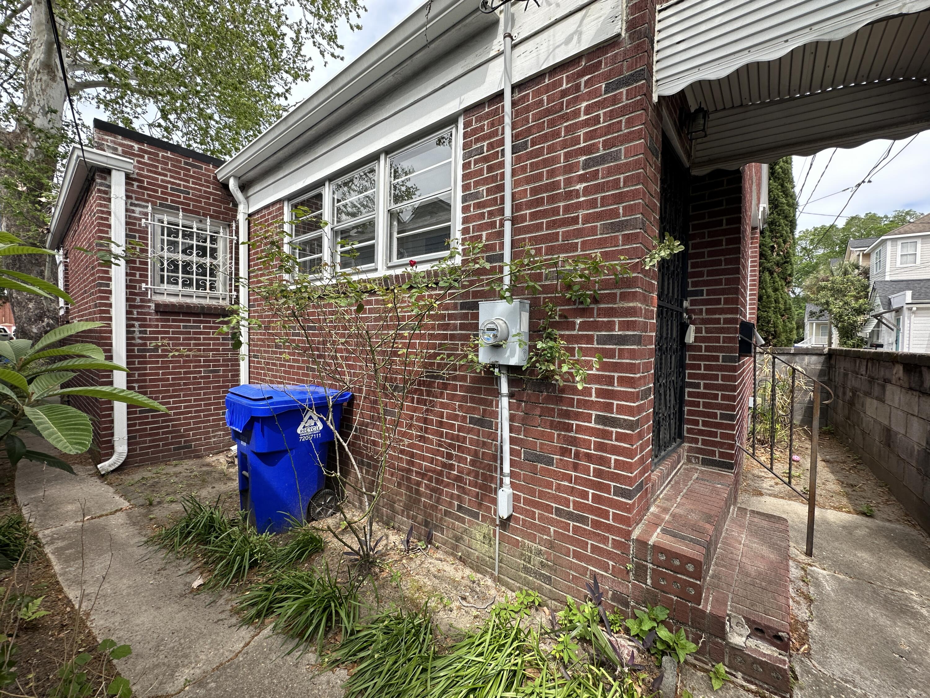229 Fishburne Street Charleston, SC 29403 - Photo 12 of 29 3 Woodall Ct