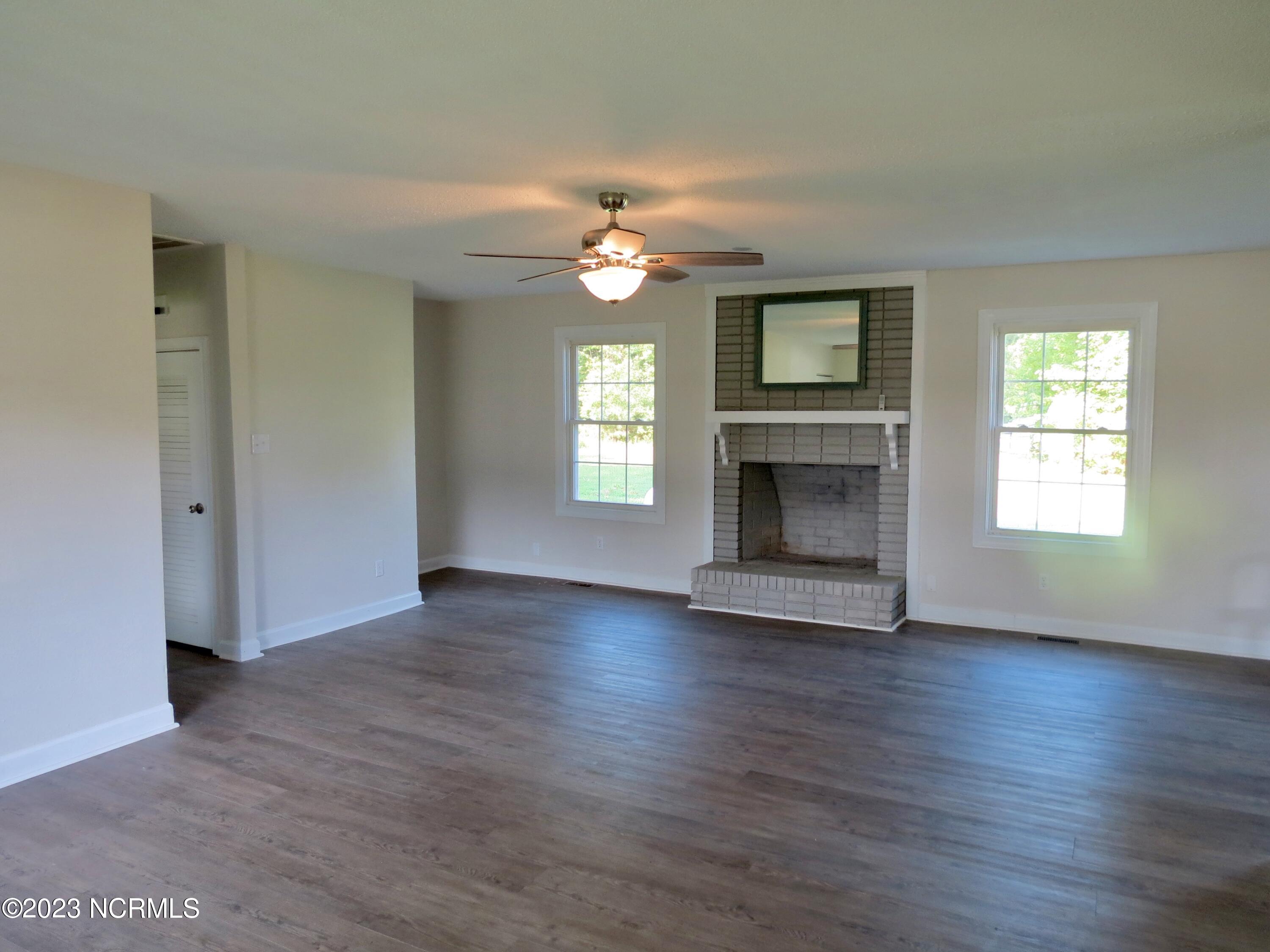 440 Soundside Road Edenton, NC 27932 - Photo 10 of 23 IMG_4147