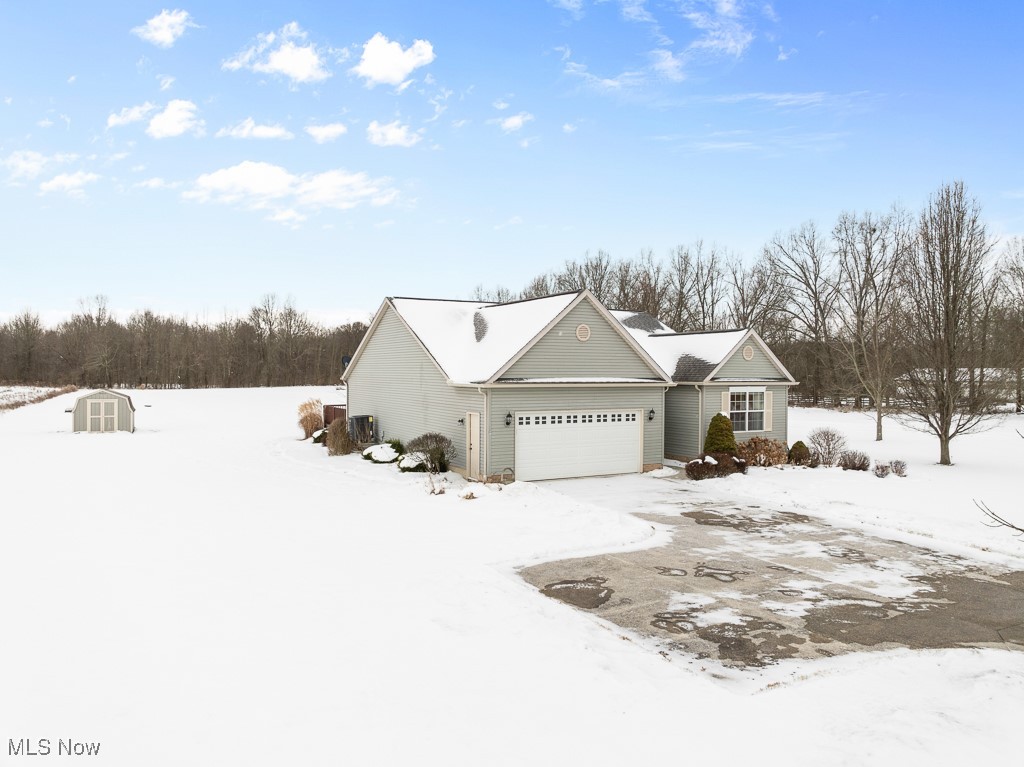 8544 Yale Road Rootstown, OH 44272 - Photo 4 of 50 Angled view of the front