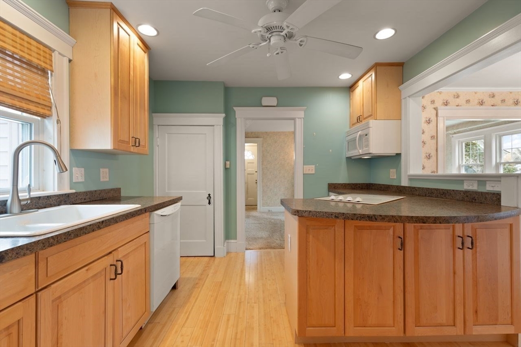 6 Sanford Road Canton, MA 02021 - Photo 17 of 36 Gallery Image 17