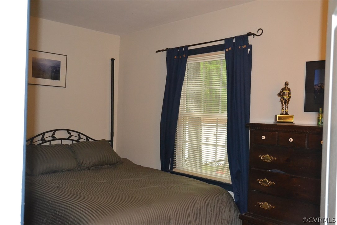 2966 Maplevale Road Chester, VA 23831 - Photo 7 of 13 Gallery Image 7