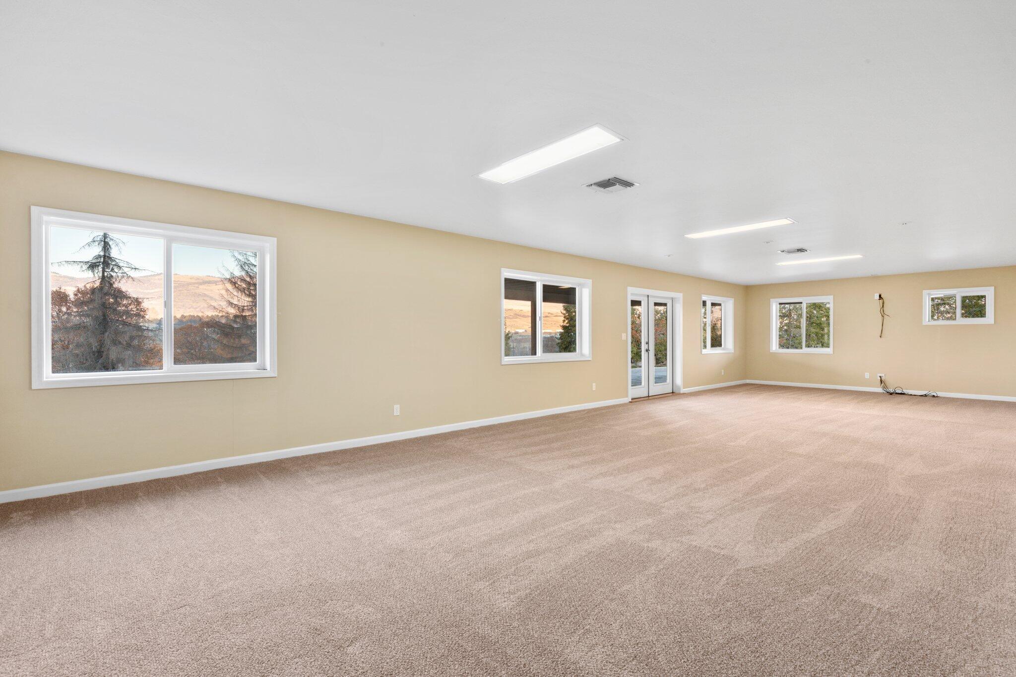 1501 Jackson Road Ashland, OR 97520 - Photo 27 of 61 44-web-or-mls-WCIL5520