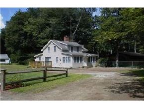 10-16 Collettes Grove Road Hampstead, NH 03841 - Photo 2 of 9