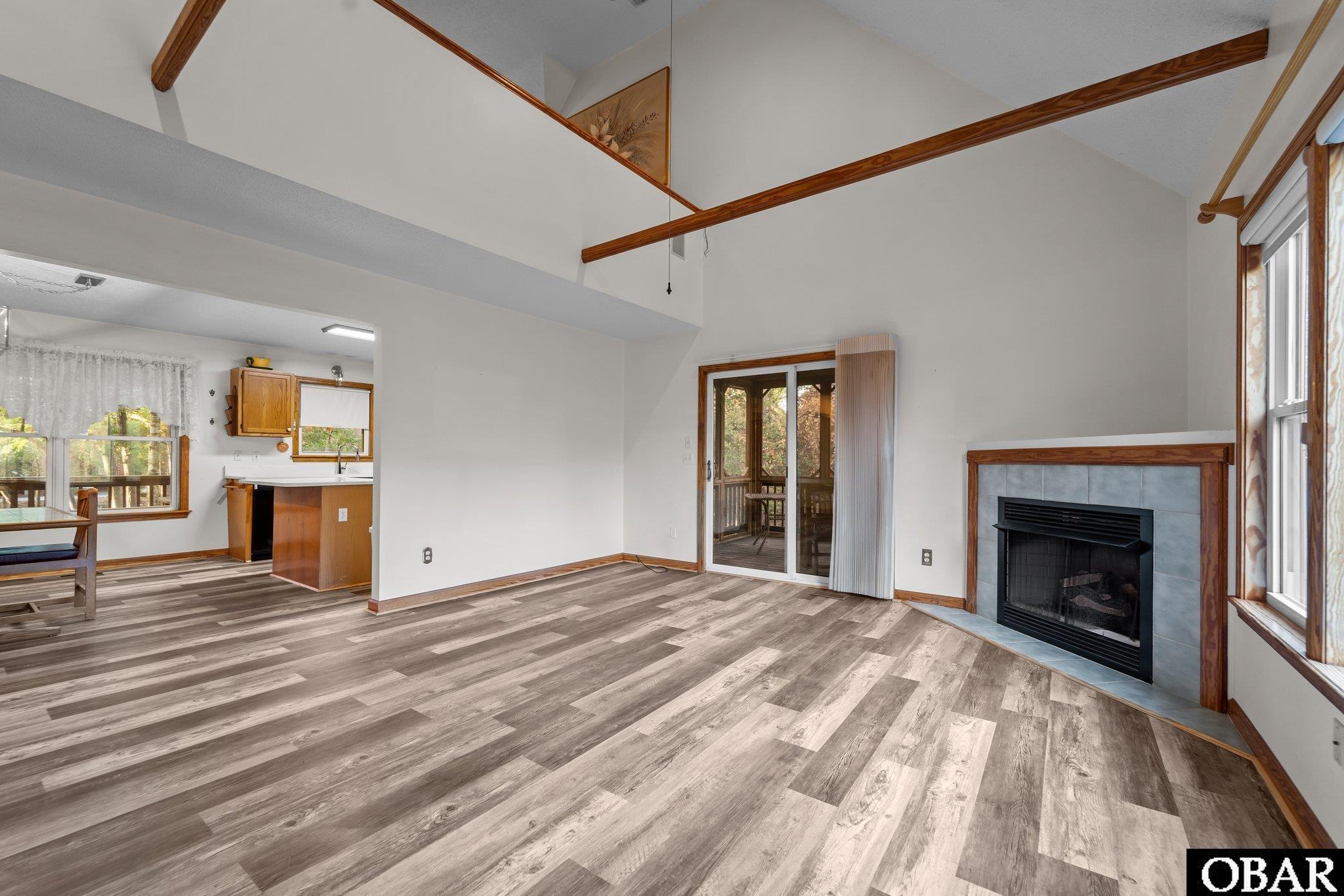 117 Cliffs Of Colington Road Kill Devil Hills, NC 27948 - Photo 5 of 22 Living Room