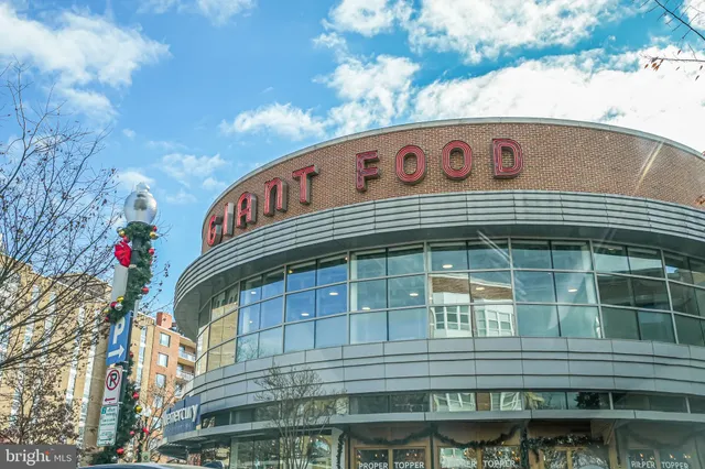 $265,000 | 4000 Tunlaw Road Northwest, Unit 811, Washington, DC 20007