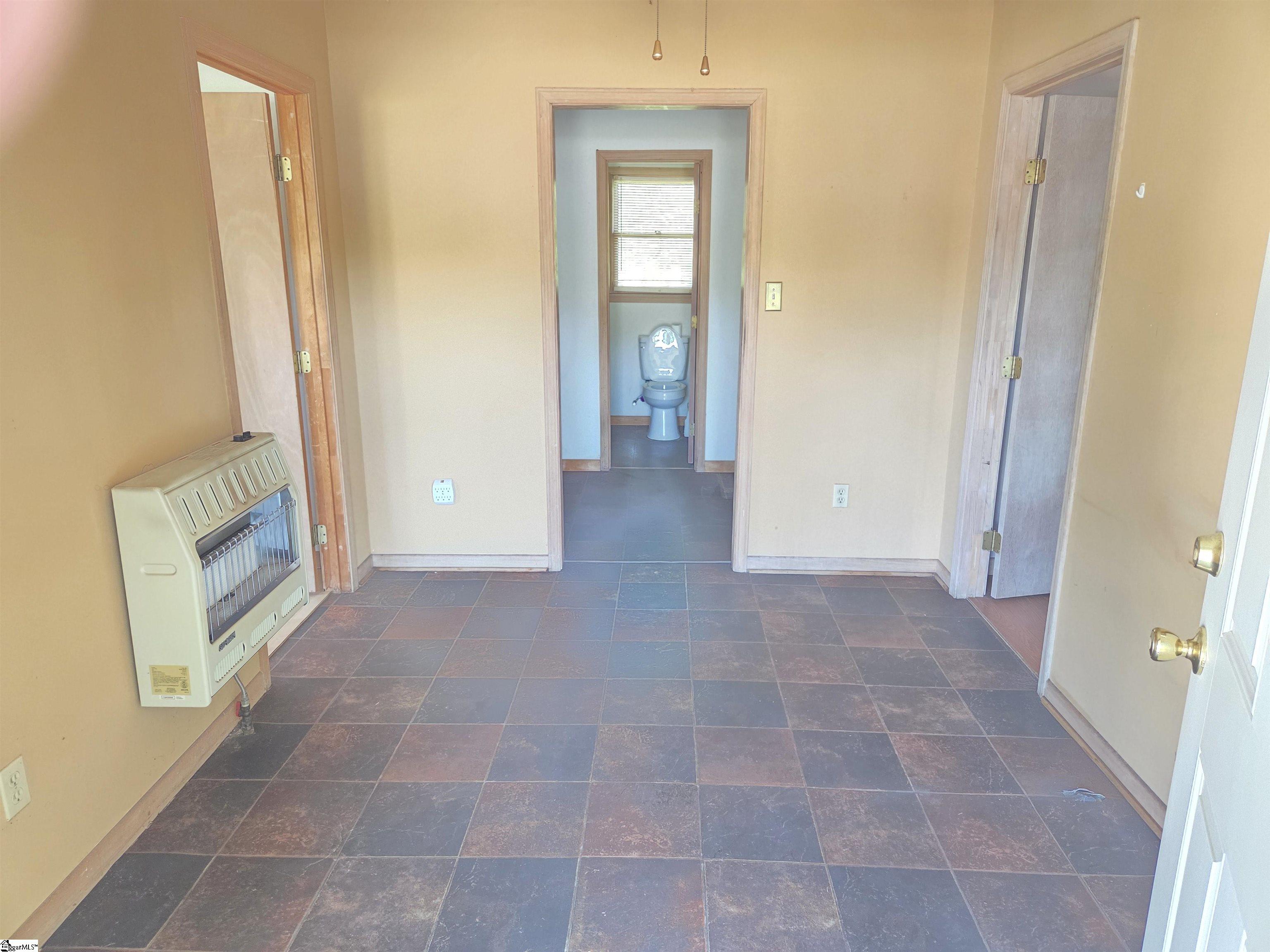 609 East Main Street Easley, SC 29640 - Photo 8 of 17
