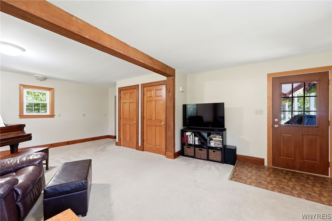 5778 Tonawanda Creek Road Pendleton, NY 14094 - Photo 14 of 47