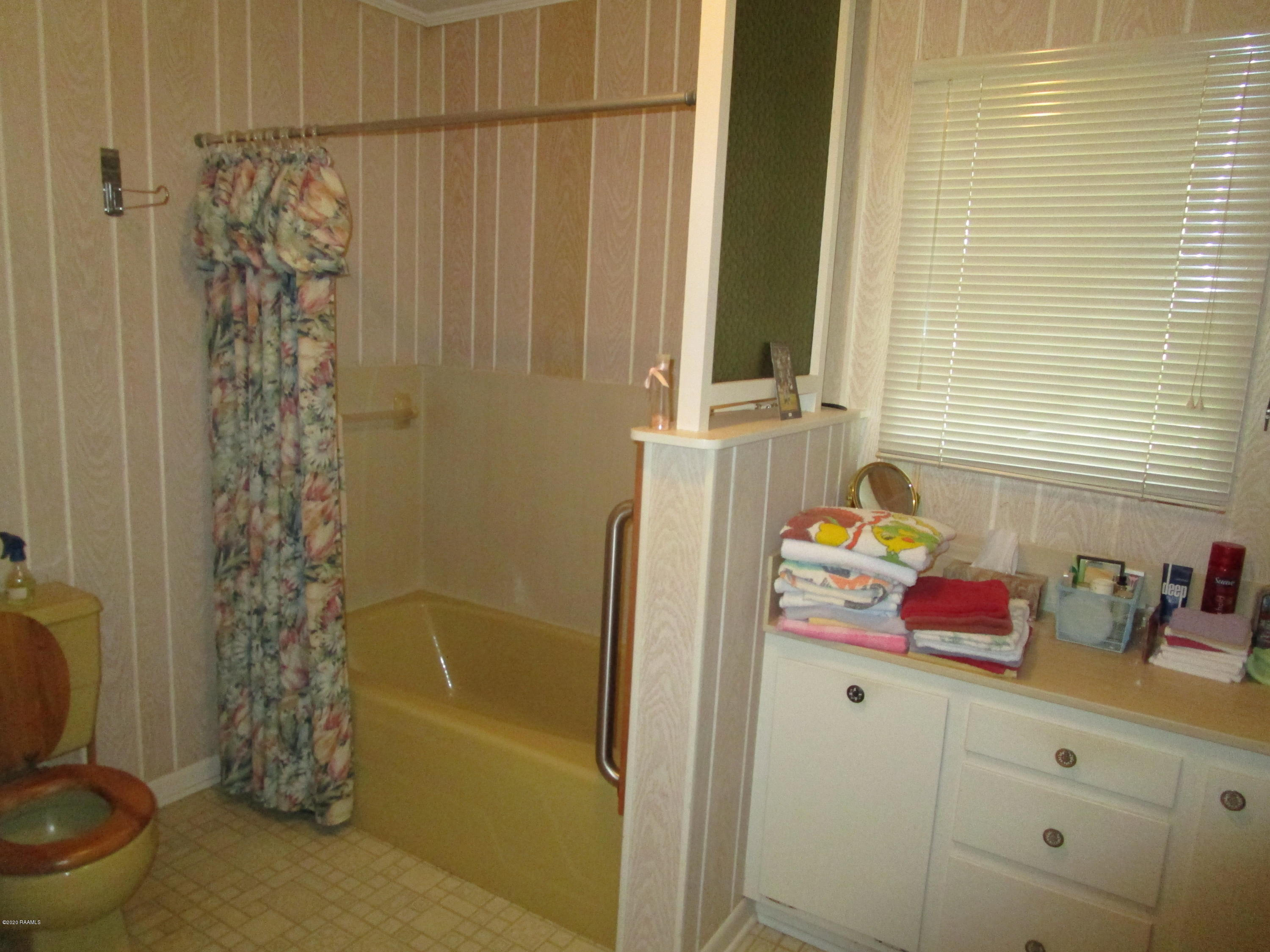 4393 Vidrine Road Ville Platte, LA 70586 - Photo 7 of 13 Gallery Image 7