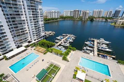$325,000 | 18041 Biscayne Boulevard, Unit 1404, Aventura, FL 33160
