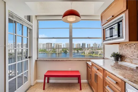 $305,000 | 18041 Biscayne Boulevard, Unit 1404, Aventura, FL 33160