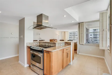 $305,000 | 18041 Biscayne Boulevard, Unit 1404, Aventura, FL 33160