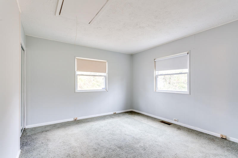 100 Townsend Road Oak Ridge, TN 37830 - Photo 16 of 28 019171208-1-100townsendrdoakridgetn-SMAL