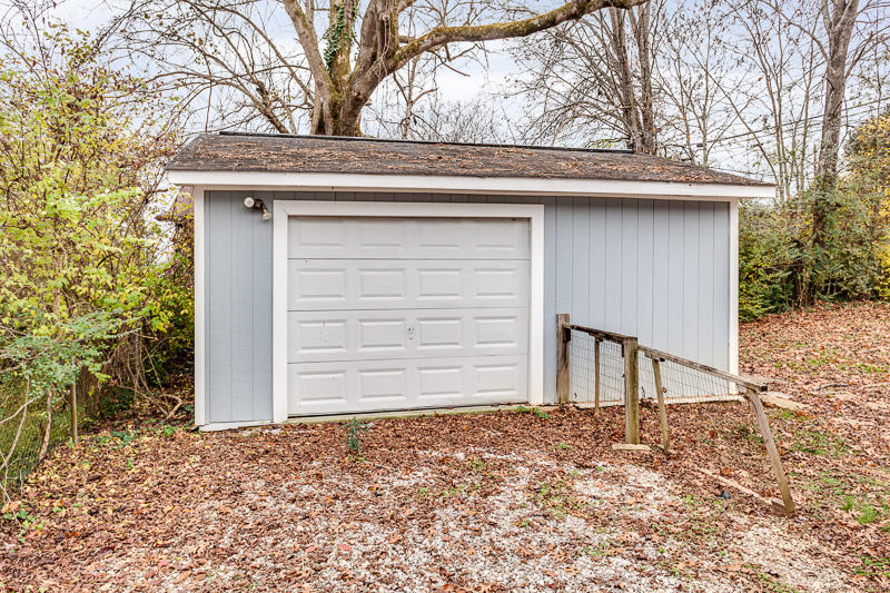 100 Townsend Road Oak Ridge, TN 37830 - Photo 24 of 28 024171208-1-100townsendrdoakridgetn-SMAL