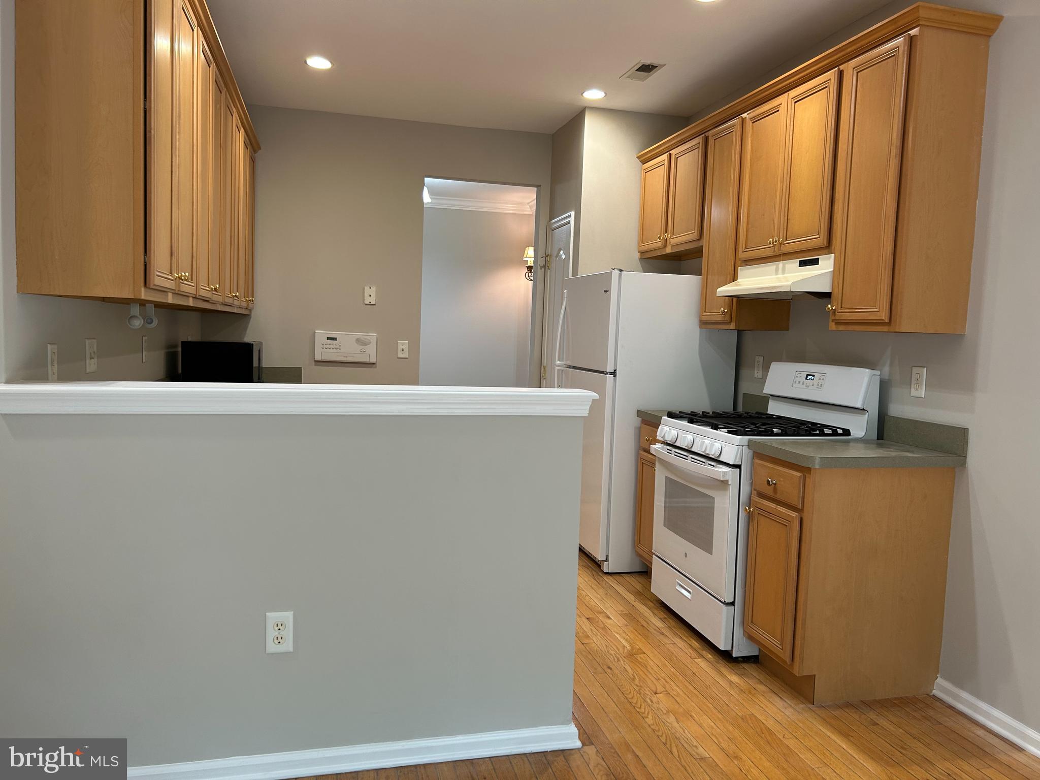 105 Castleton Road Riverside, NJ 08075 - Photo 8 of 32