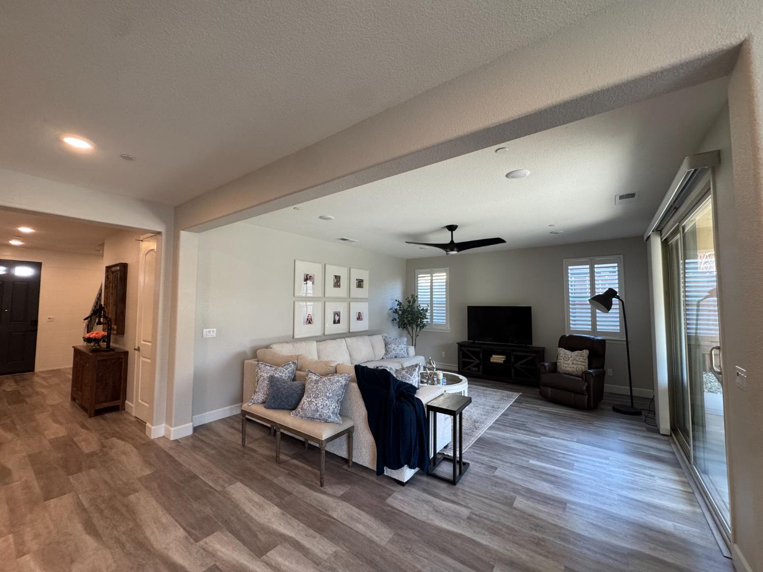 7009 Fox Trot Way Roseville, CA 95747 - Photo 5 of 42