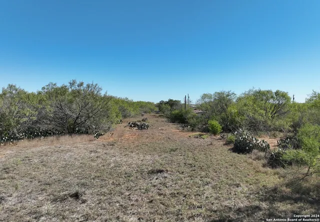 $260,000 | 119 Hidden Lane, Jourdanton, TX 78026