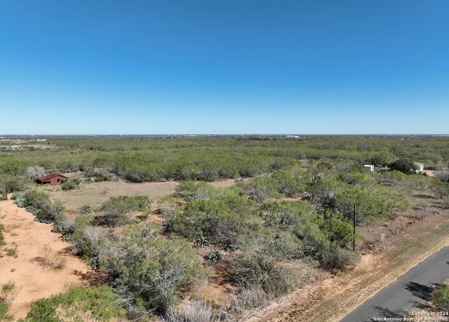 $260,000 | 119 Hidden Lane, Jourdanton, TX 78026