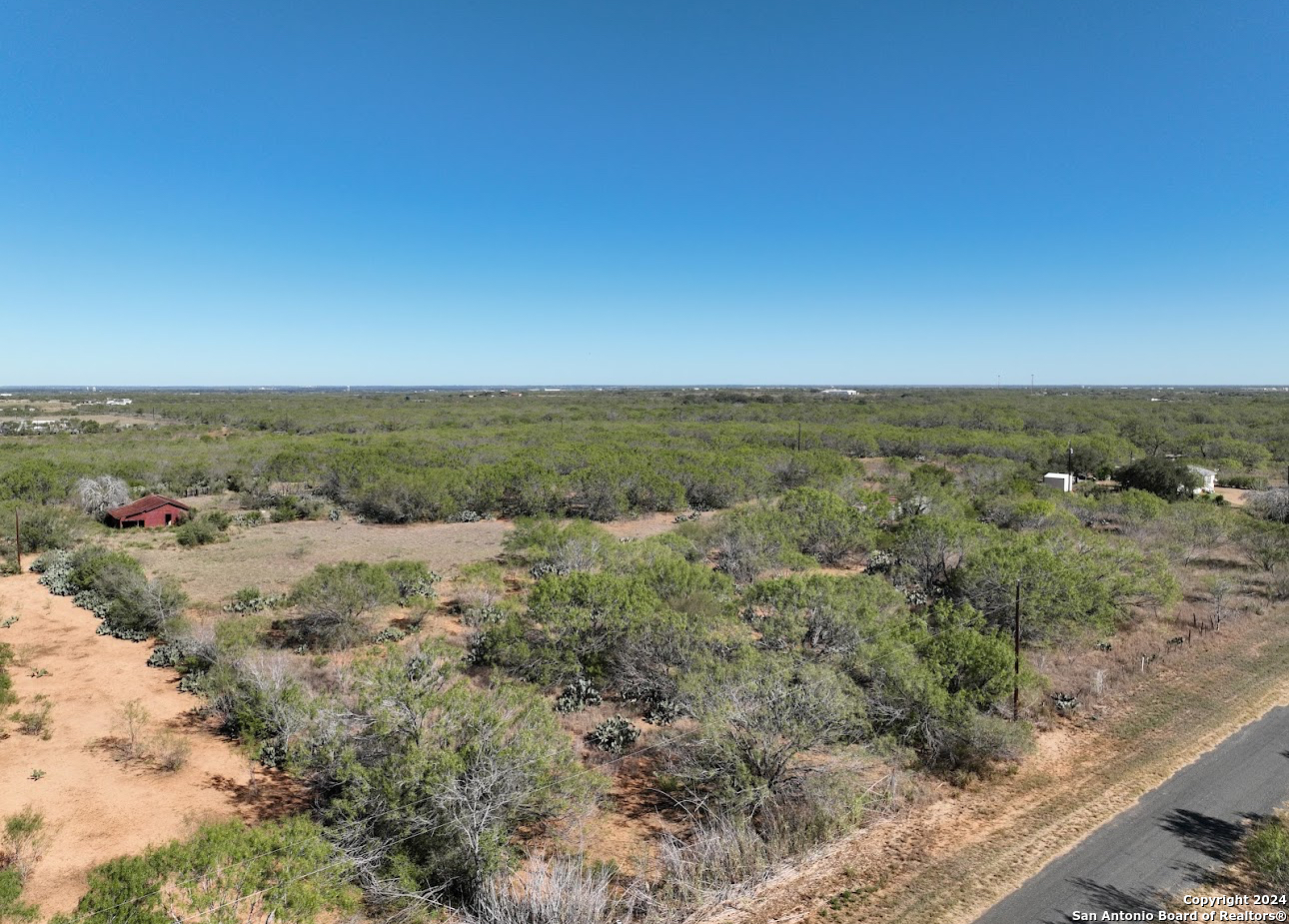 119 Hidden Lane Jourdanton, TX 78026 - Photo 10 of 22