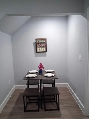 $999 | 5304 Arapahoe Street, Unit 2, Houston, TX 77020