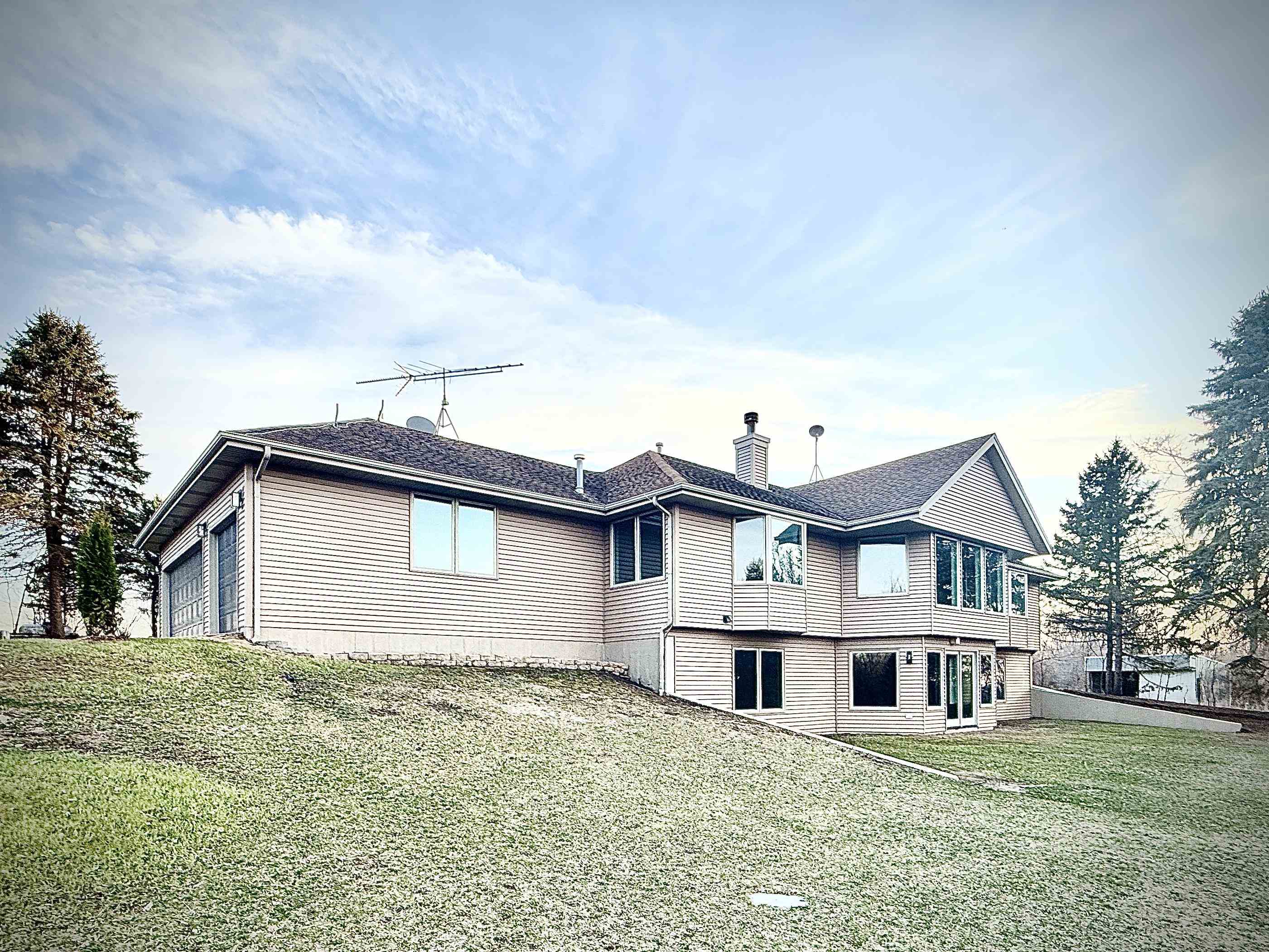 3640 Moffett Road Rockton, IL 61072 - Photo 1 of 40