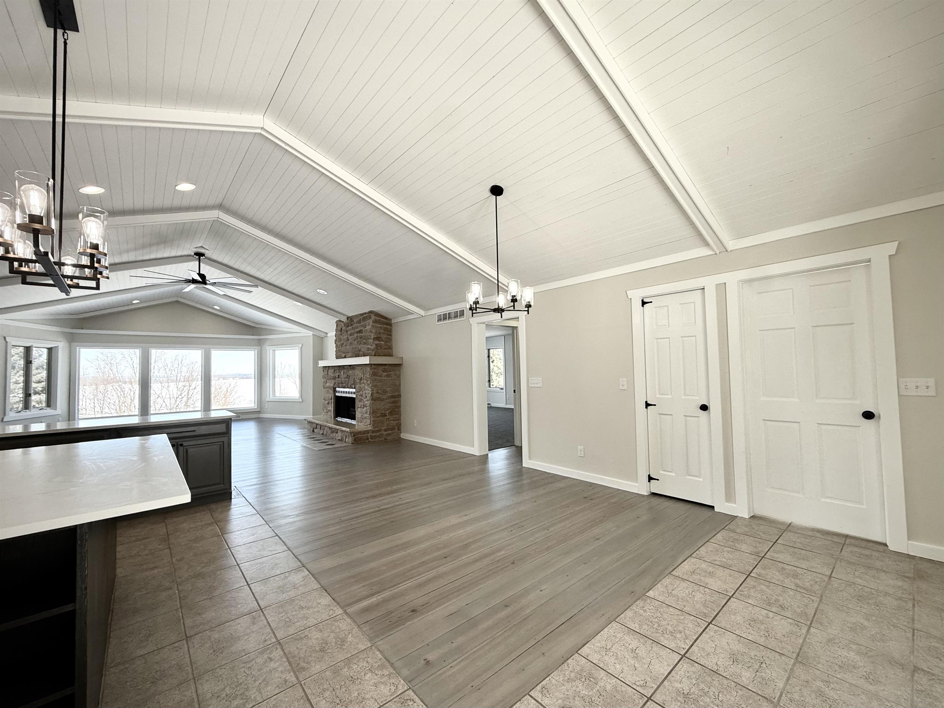 3640 Moffett Road Rockton, IL 61072 - Photo 9 of 40