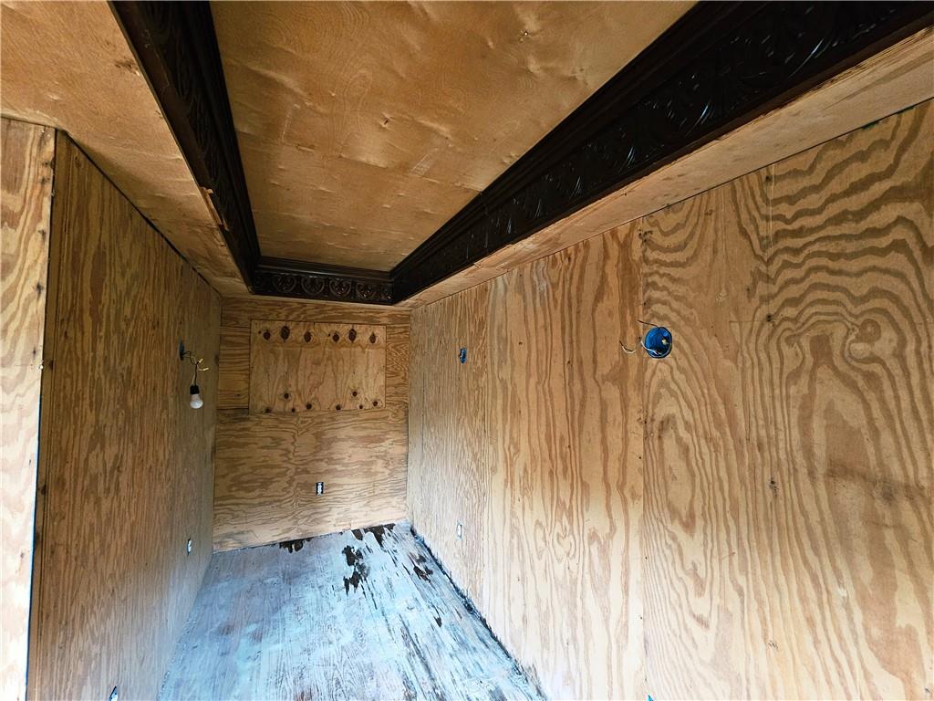 826 Parkwood Road Pittsburgh, PA 15210 - Photo 18 of 37