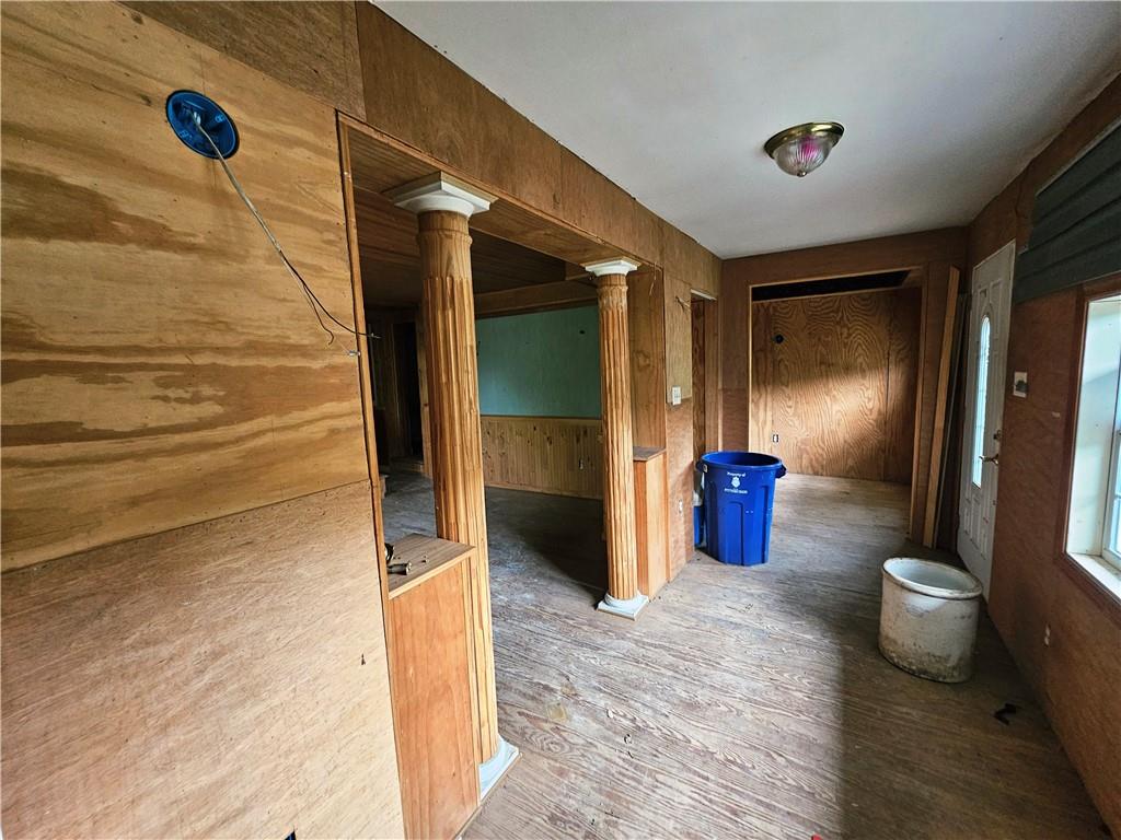 826 Parkwood Road Pittsburgh, PA 15210 - Photo 3 of 37