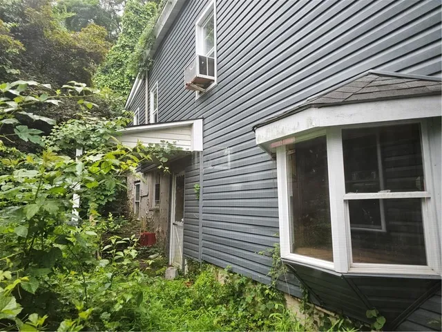 $54,900 | 826 Parkwood Road, Pittsburgh, PA 15210