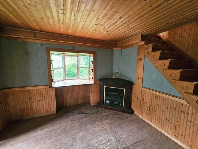 $54,900 | 826 Parkwood Road, Pittsburgh, PA 15210