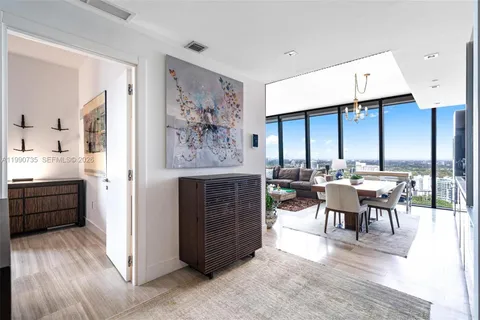 $799,000 | 1451 Brickell Avenue, Unit 2704, Miami, FL 33131
