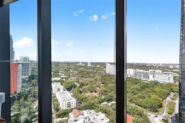 $799,000 | 1451 Brickell Avenue, Unit 2704, Miami, FL 33131