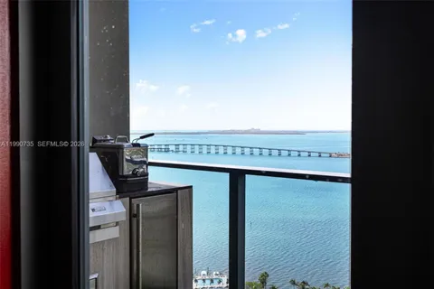 $799,000 | 1451 Brickell Avenue, Unit 2704, Miami, FL 33131