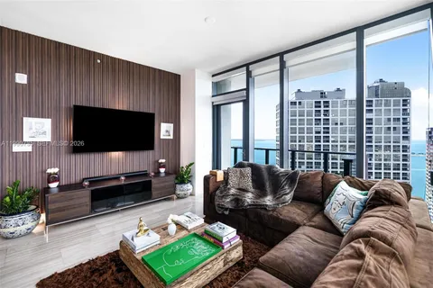 $799,000 | 1451 Brickell Avenue, Unit 2704, Miami, FL 33131