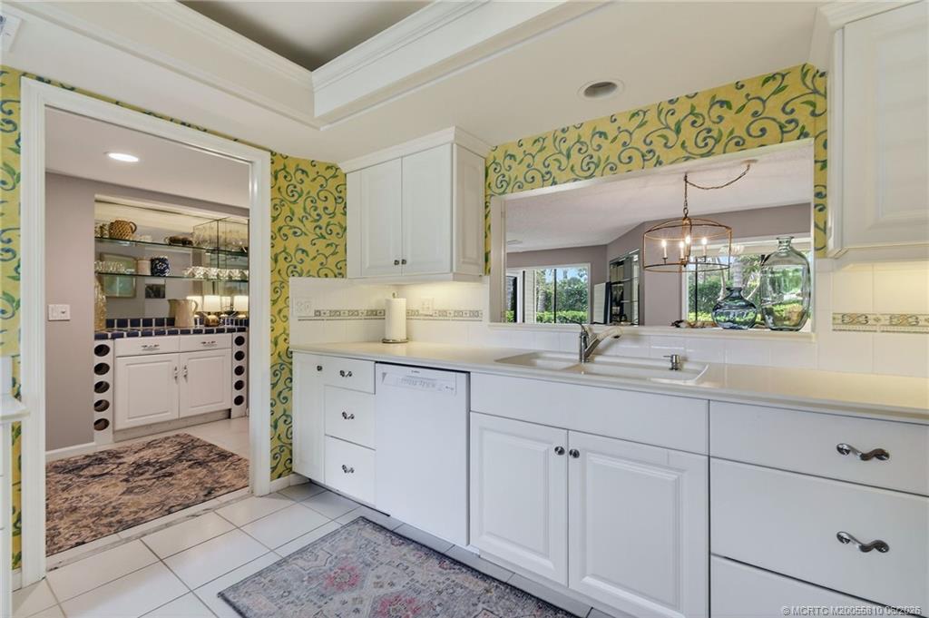5152 Southeast Club Way, Unit 104 Stuart, FL 34997 - Photo 17 of 43