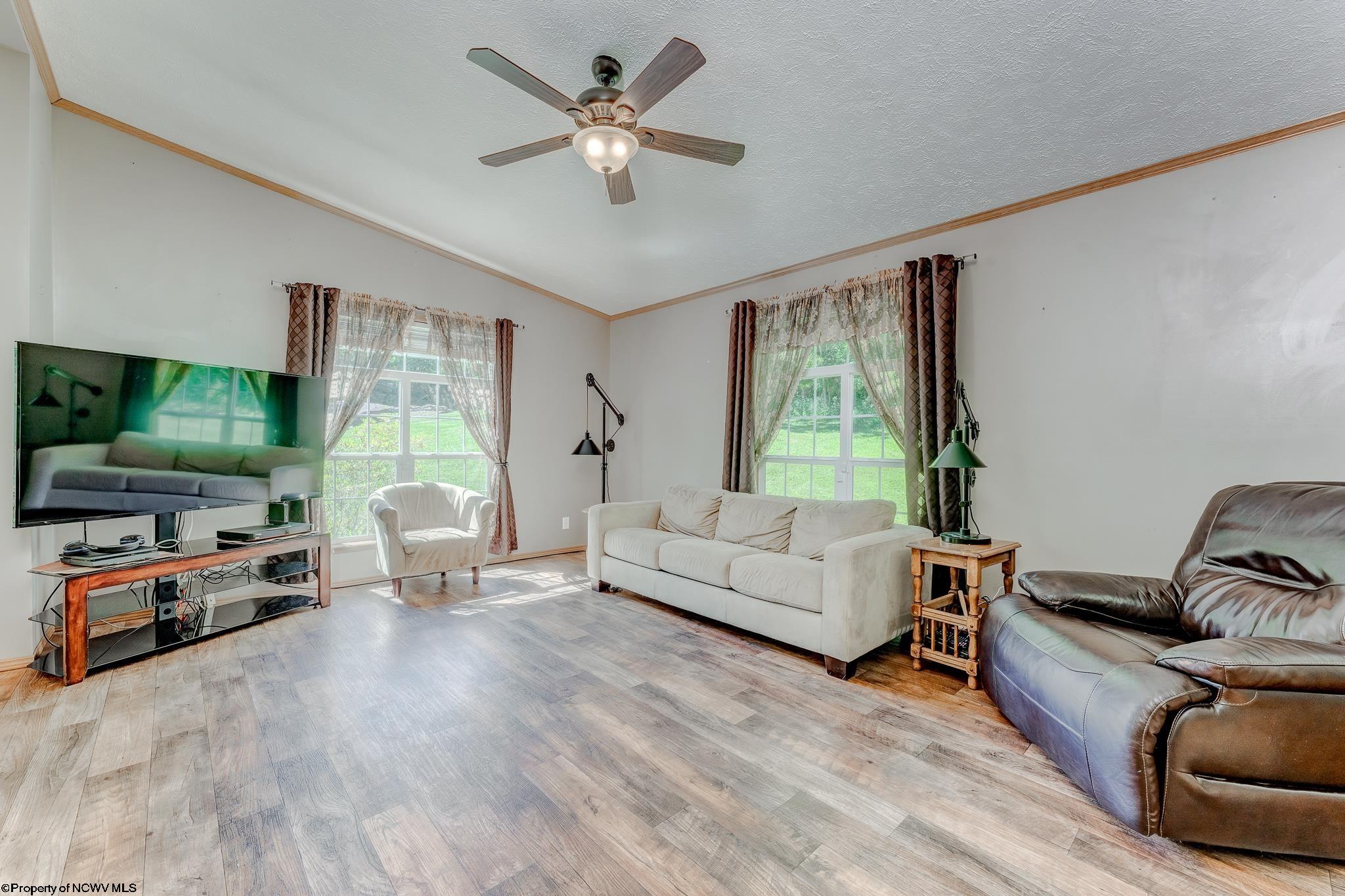 209 Grape Thicket Road Kingwood, WV 26537 - Photo 7 of 28 Gallery Image 7