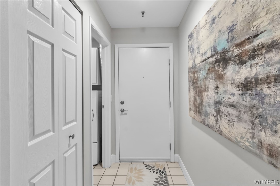 1095 Youngs Road, Unit C Amherst, NY 14221 - Photo 3 of 20