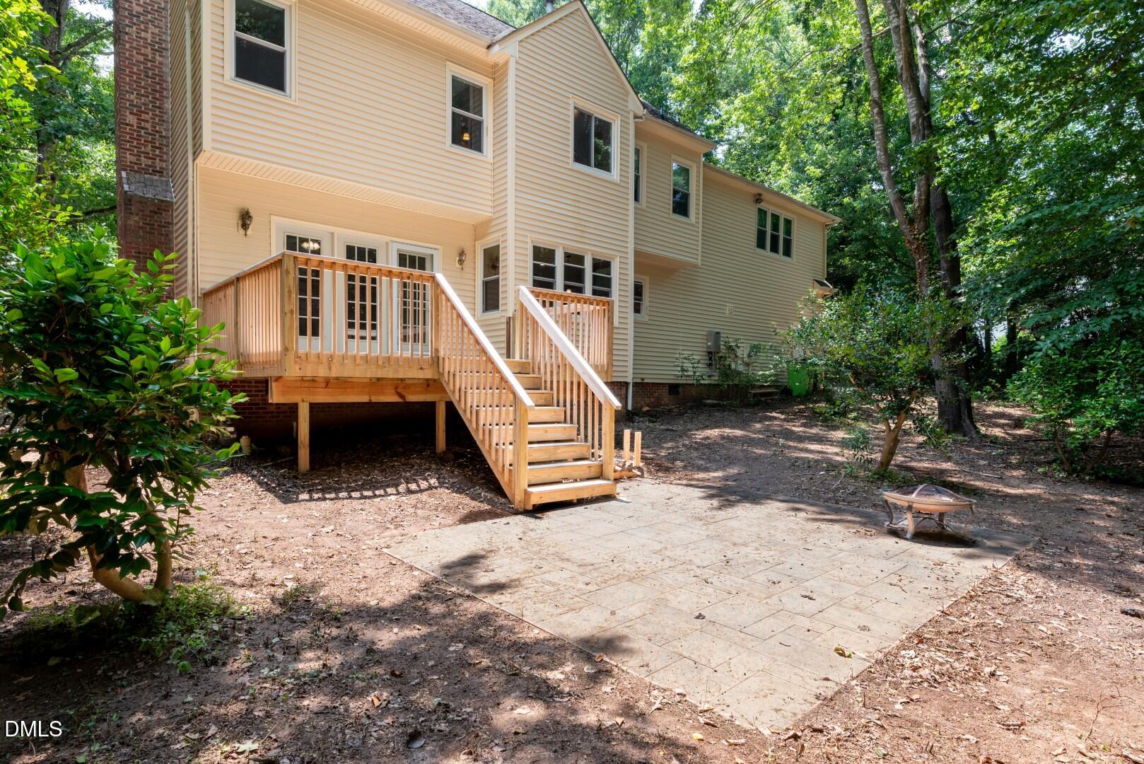 5020 Celbridge Place Raleigh, NC 27613 - Photo 8 of 52 a house view with a outdoor space