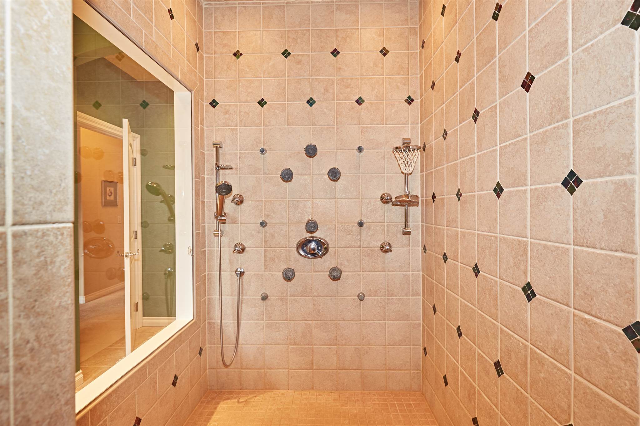 1909 East Pinecrest Road Spokane, WA 99203 - Photo 22 of 41