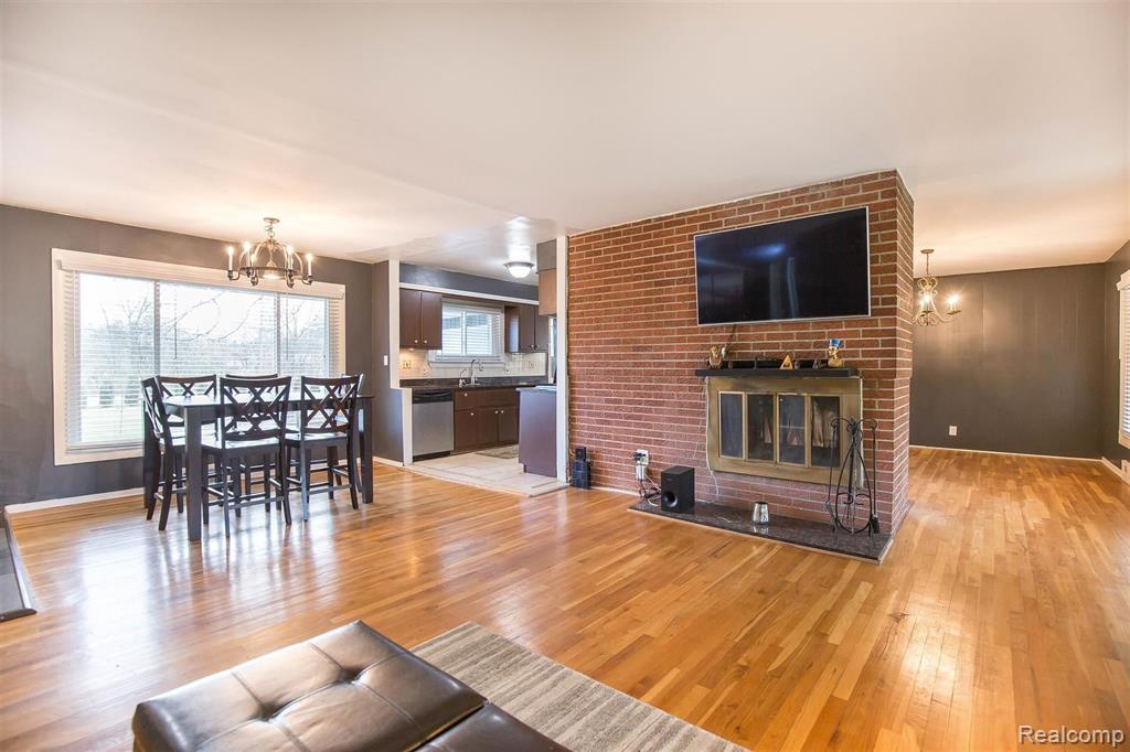 32315 Middlebelt Road Farmington Hills, MI 48334 - Photo 7 of 24