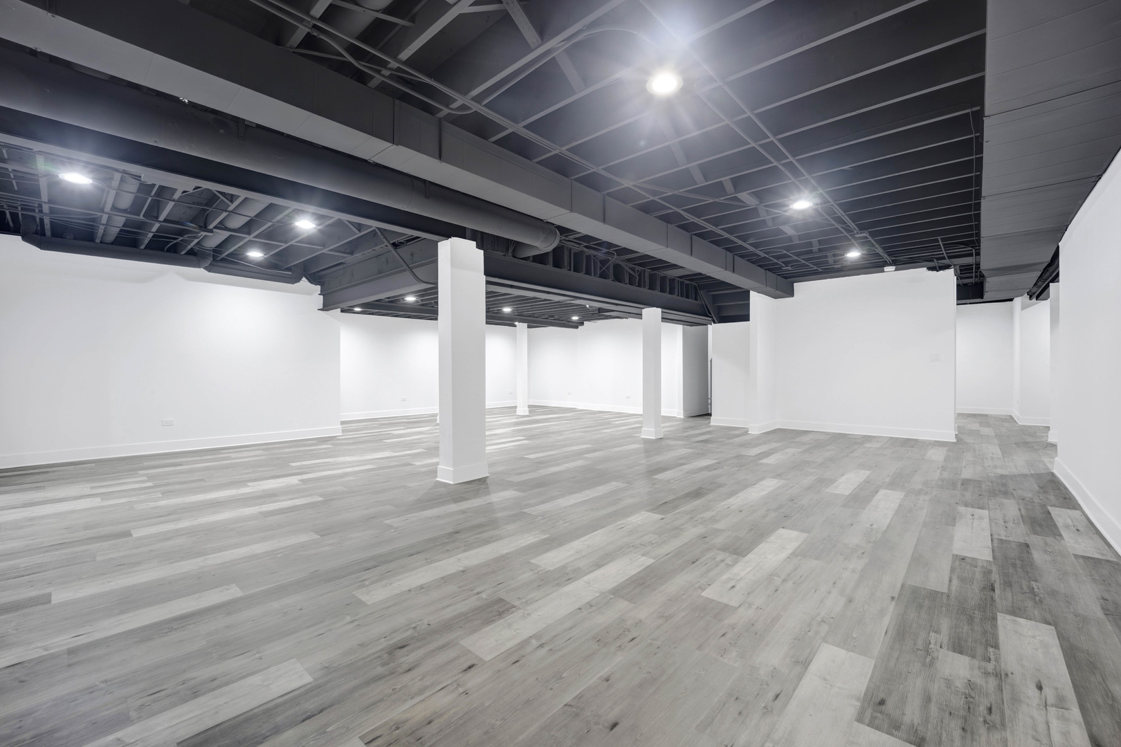 4N891 Honey Hill Circle Wayne, IL 60184 - Photo 44 of 57 a view of empty room